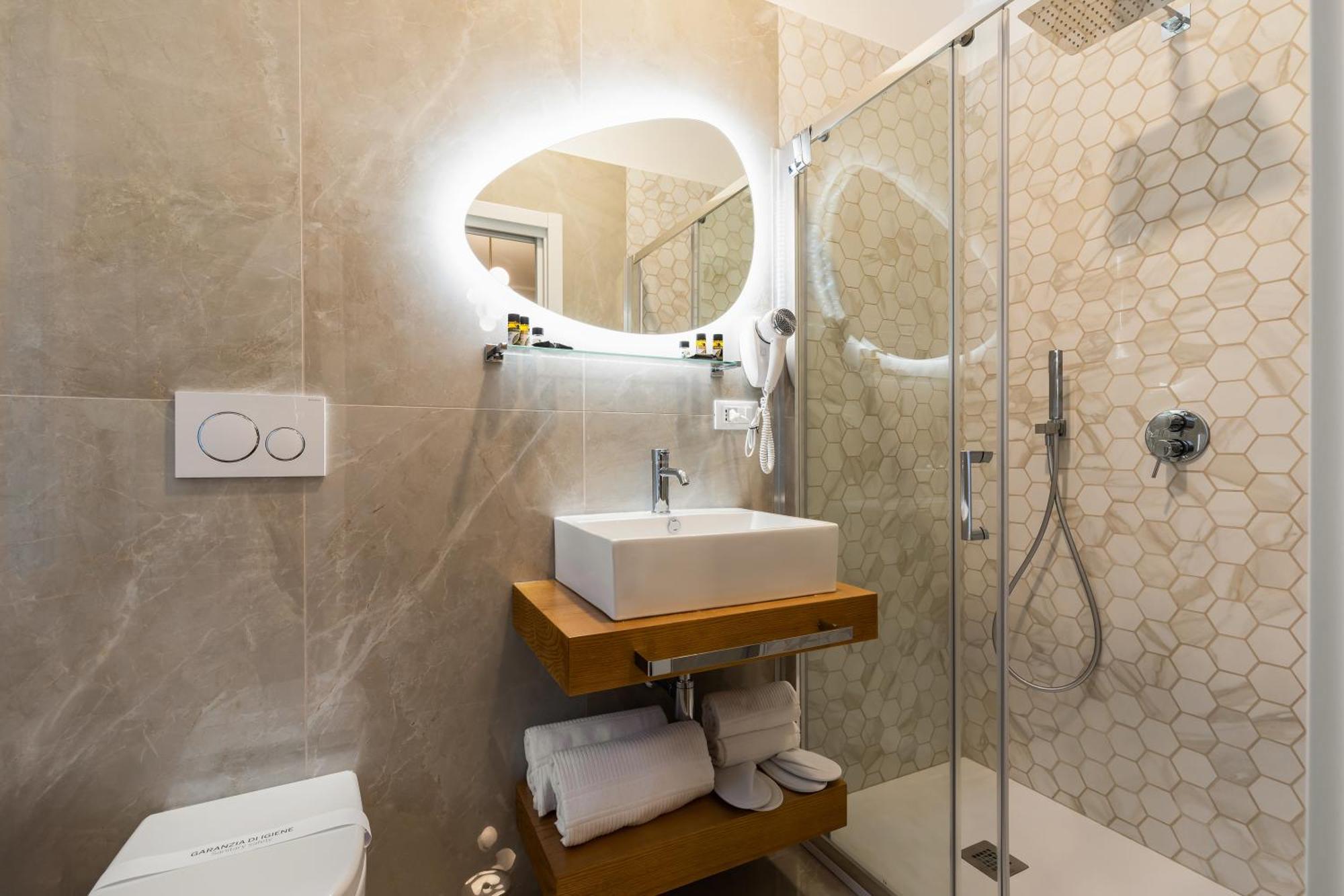 Albadea Deco&Jacuzzi Hotel Rome Luaran gambar
