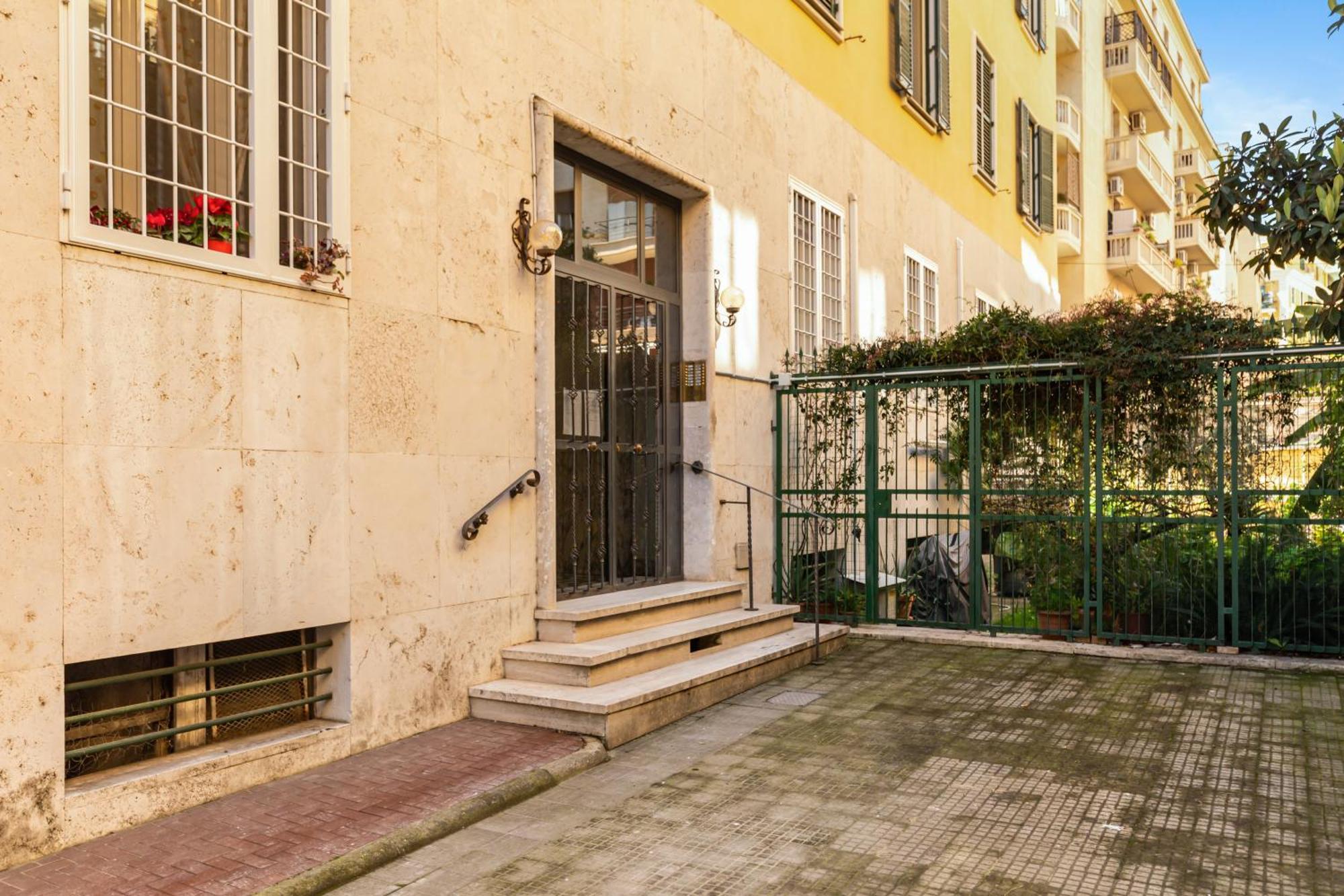 Albadea Deco&Jacuzzi Hotel Rome Luaran gambar